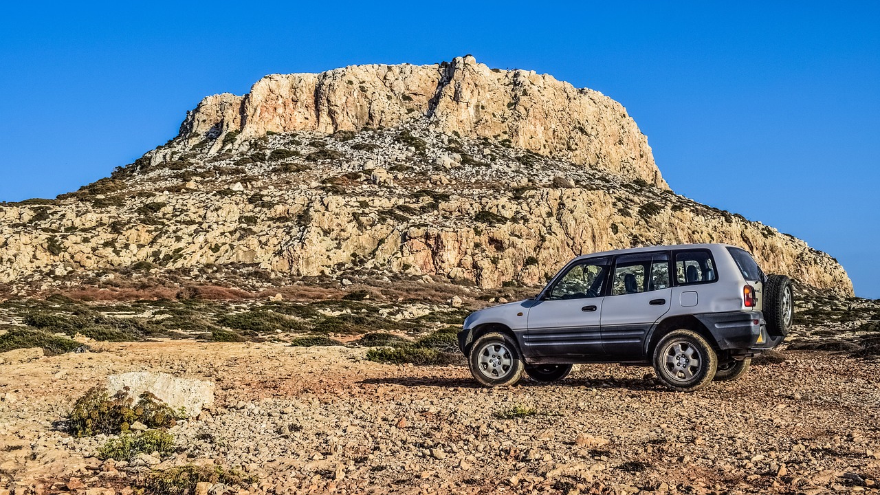 沃尔沃新款XC90上市，重塑豪华SUV标杆
