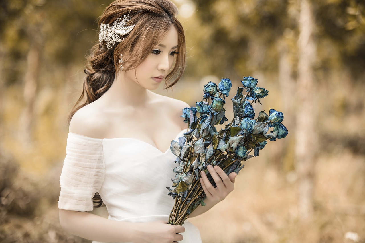 动漫美女人物，虚拟世界中的魅力之花