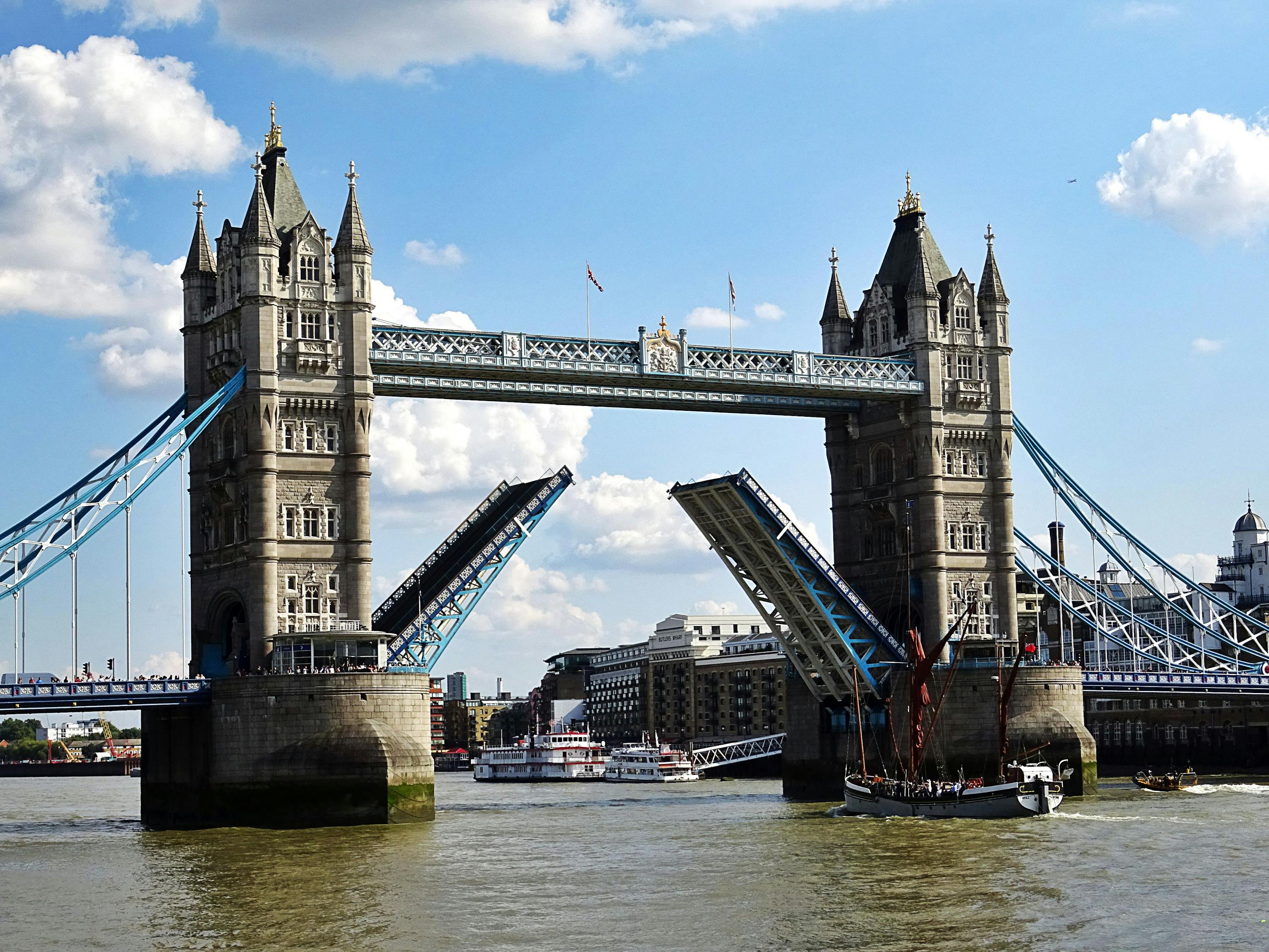 英国最新签证政策详解，影响及解读
