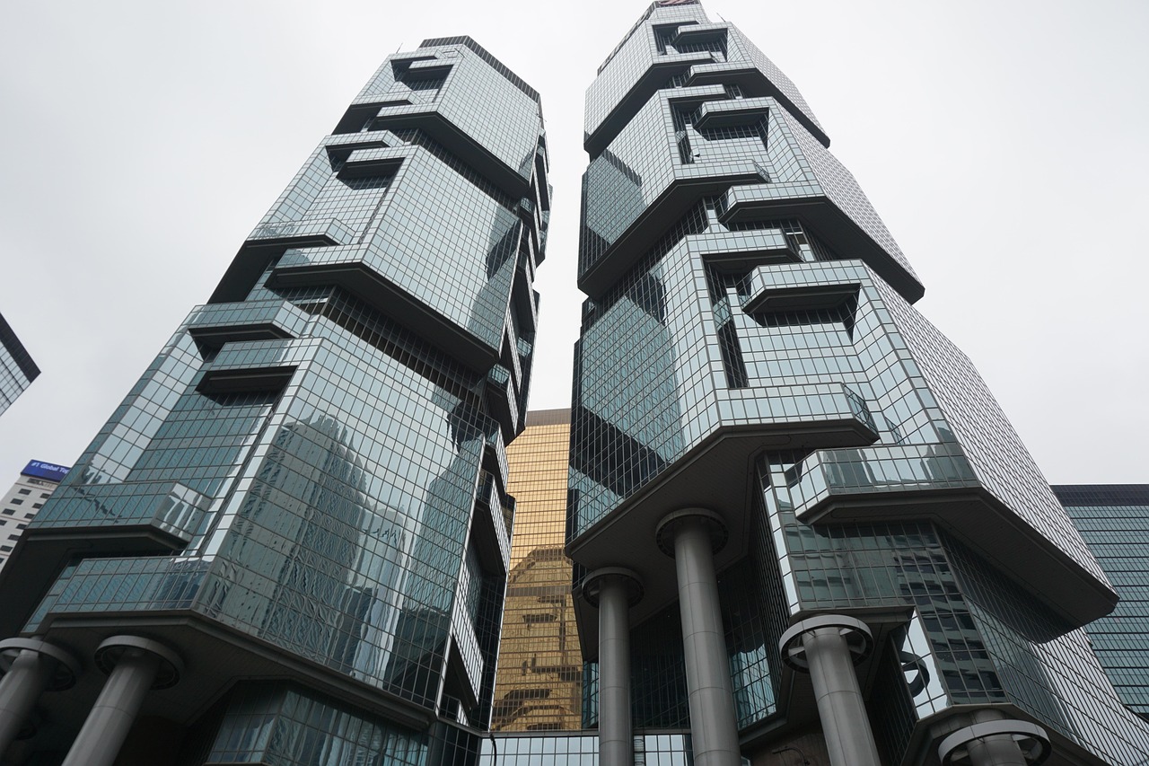 交行香港上市，开启金融领域新篇章