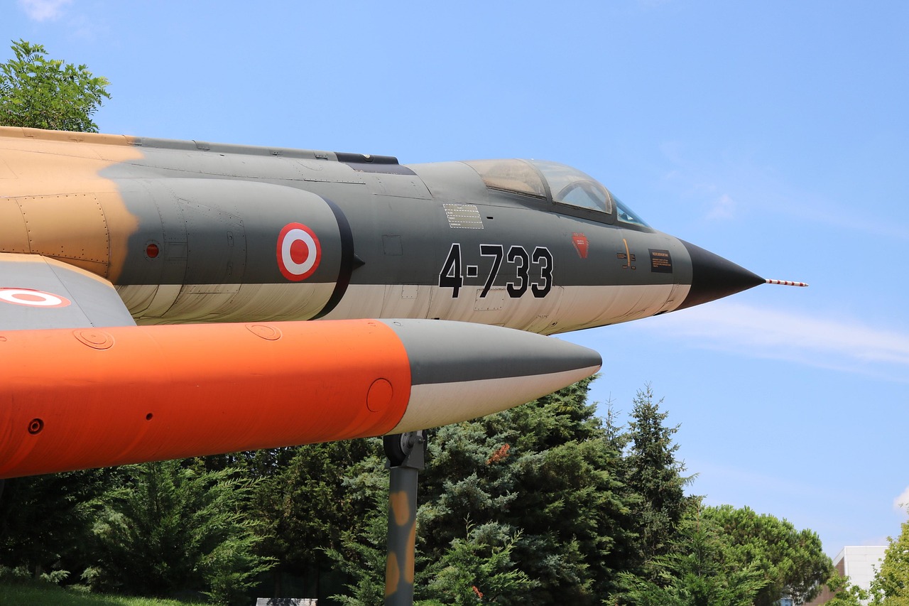 F16战斗机最新款式，空中力量的巅峰代表
