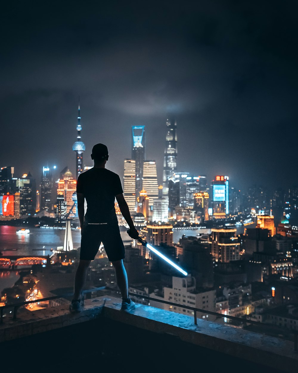 城市生活的影像叙事与情感表达，电影渴望城市